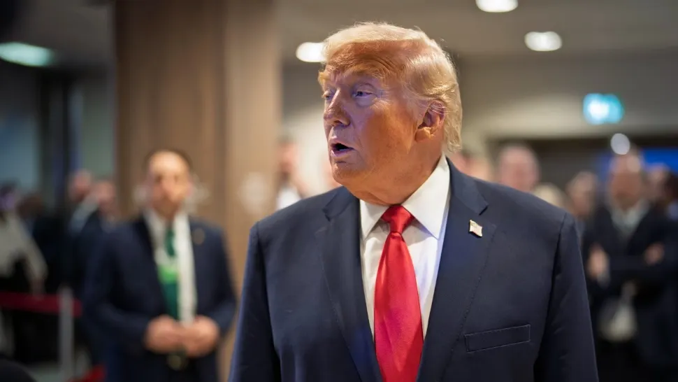 Trump îl ironizează pe Keir Starmer după atacurile din Golf: „Vine după ce am câștigat deja”