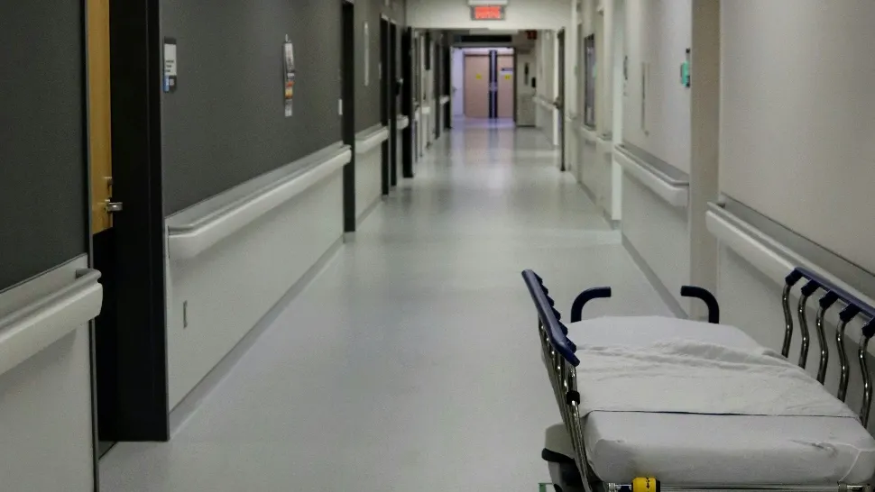 Statul le-a cerut banii pe alocație înapoi, după ce le-a murit copilul!