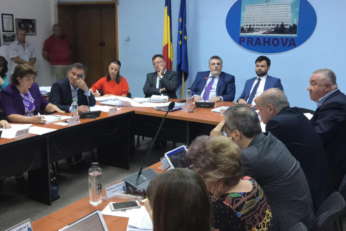 Excursioniști de profesie pe bani publici. Consilierii locali ploieșteni vor să plece din nou în China
