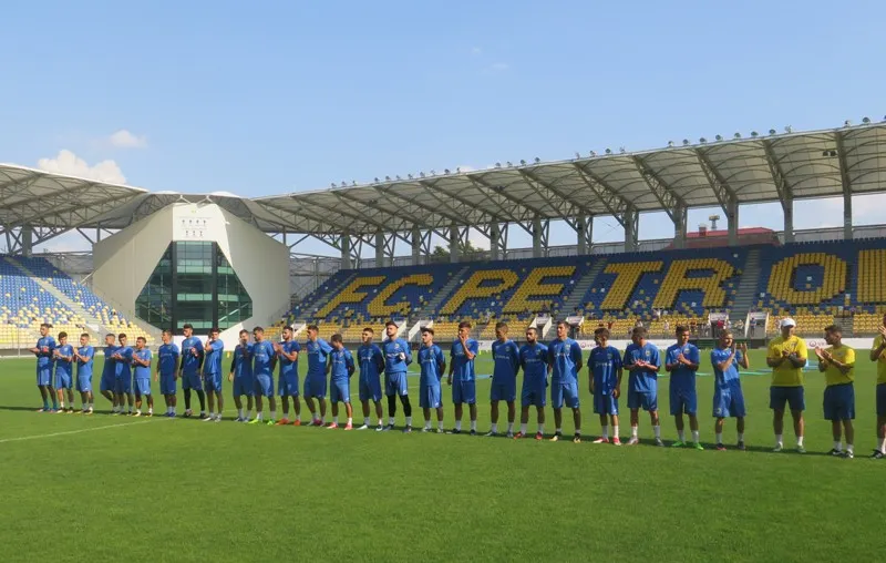 Se dă ”examen” cu Leo Grozavu! Patru jucători U21 rămân în teste la Petrolul Ploiești