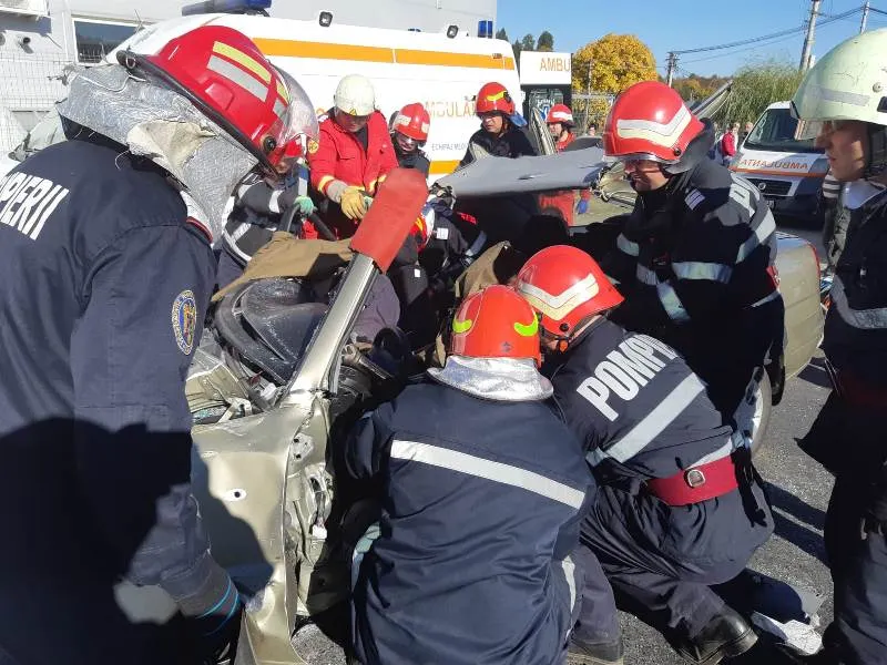 Accident groaznic pe DN 1, la Breaza! Două persoane de cetățenie olandeză au decedat, iar alte șase sunt rănite| FOTO