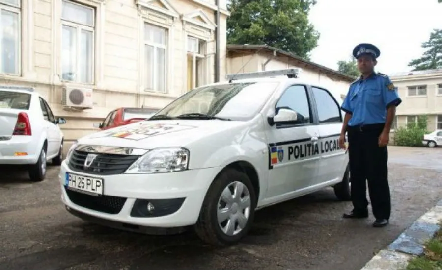 Trei tinere din Ploiești, agresate într-un mijloc de transport în comun