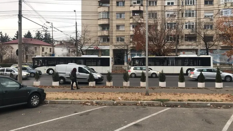 Au sosit primele 10 autobuze noi la Ploiești! Unul a rămas în pană de combustibil | VIDEO