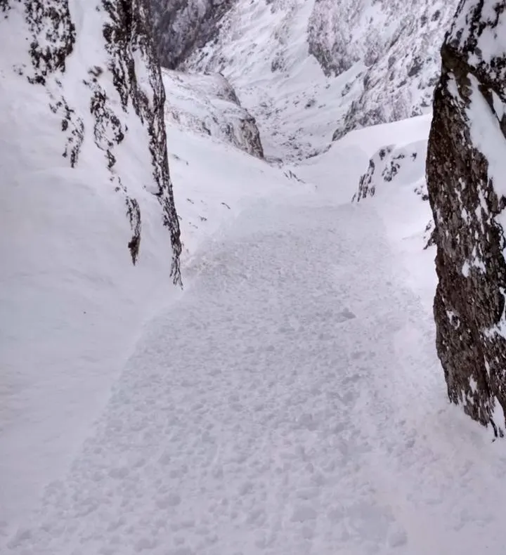 Risc crescut de avalanșă în Bucegi