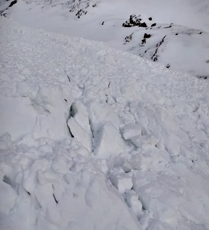 Risc însemnat de producere a avalanşelor în masivele Bucegi și Făgăraş
