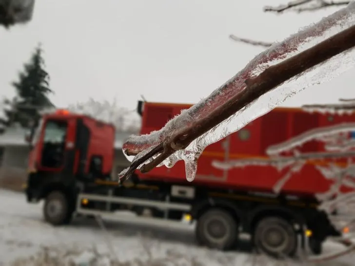 Aproximativ 2.500 de prahoveni nu au curent electric nici duminică