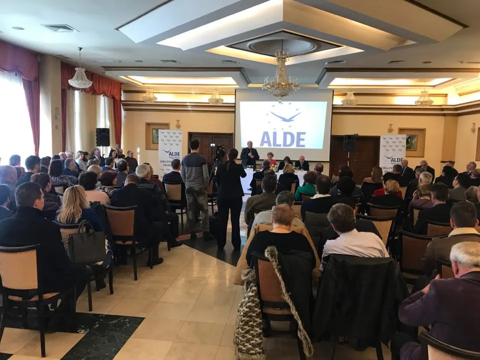 Cine sunt liberalii prahoveni care au decis să se înscrie în ALDE Prahova