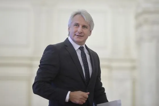 VIDEO Tăriceanu, atac la Teodorovici: Este o diferenţă de abordare şi de viziune între noi