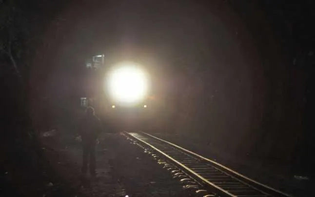 Accident feroviar în Prahova. O mașină a intrat într-un tren