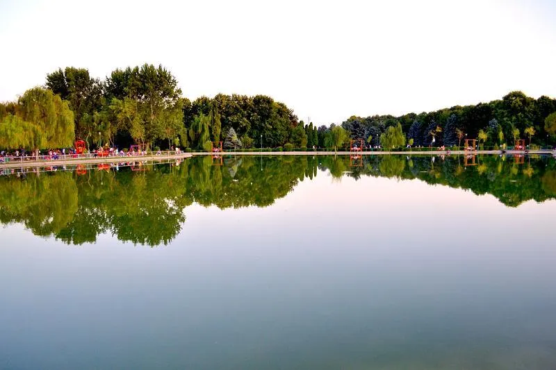 Bărbat salvat în ultima clipă de la înec din lacul de la Sala Sporturilor Ploiești