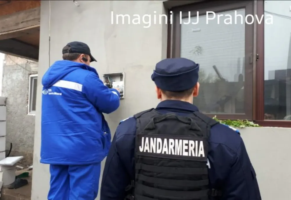 FOTO Jandarmii au dat iama în hoţii de curent din Mizil