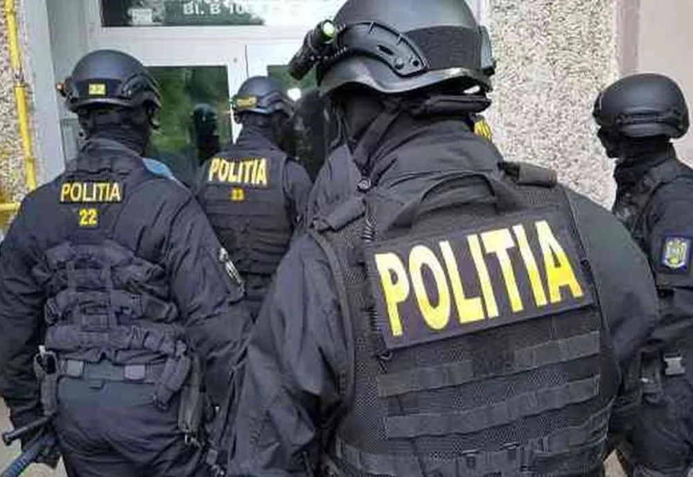 Percheziţii în Prahova la persoane bănuite de furt prin metoda pomana