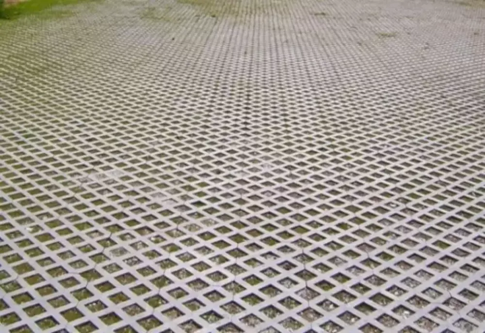 Închirierea locurilor de parcare din Ploieşti se amână