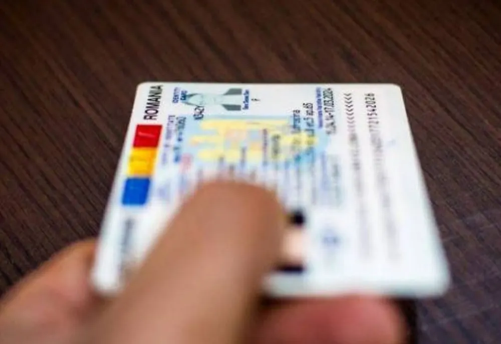 Ploieşti: Programarea pentru obţinerea unui nou buletin se poate face şi online
