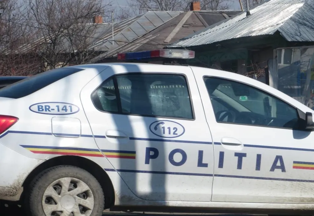 Scandalagii din Vâlcănești, potoliți cu mascații și sprayul lacrimogen!
