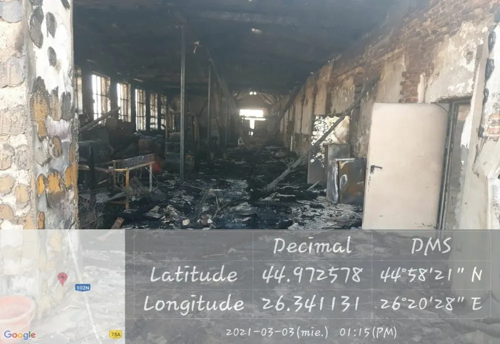 Amendă de 65.000 lei dată de Comisarii Gărzii de Mediu Prahova în urma incendiului produs la o hală industrială din comuna Cogealac