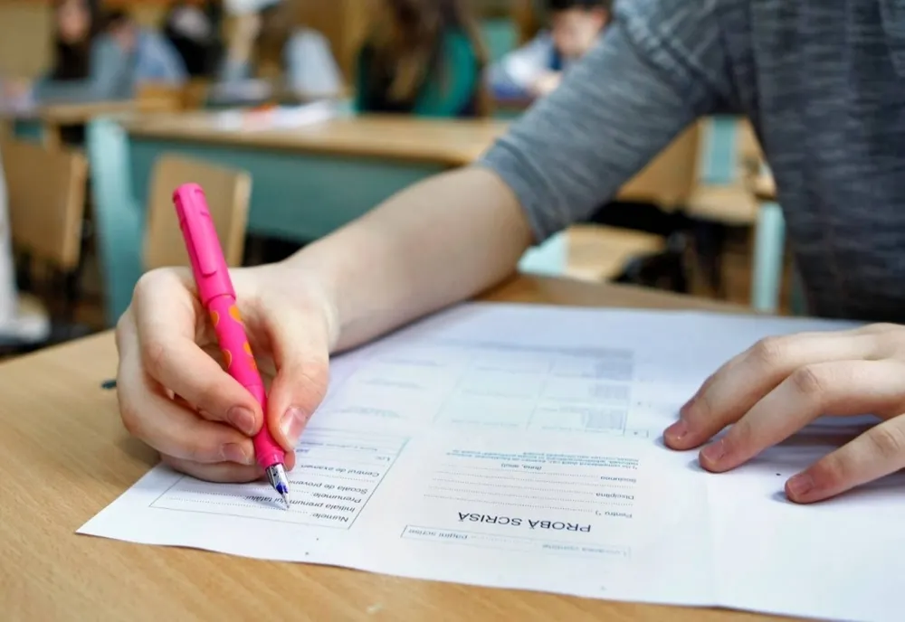 Evaluarea Națională 2021: Record negativ de medii de 10, cele mai puține din ultimii ani