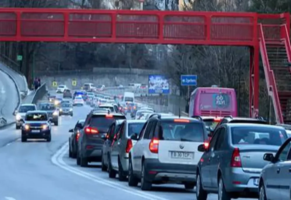Coloane uriașe de mașini pe DN 1-Valea Prahovei