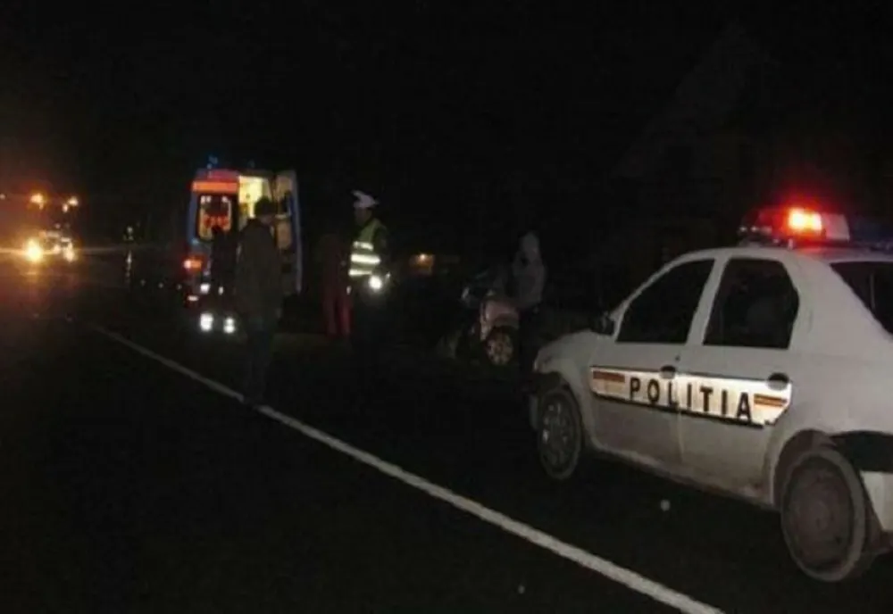 Bărbat lovit de mașină la Bălțești. Victima a ajuns la spital