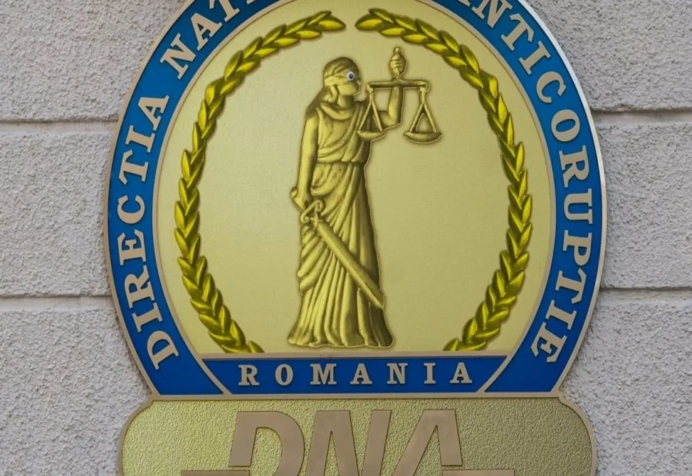General în rezervă reținut de DNA: Fostul adjunct al șefului STS a cerut șpagă un Audi Q8 sau un BMW X7