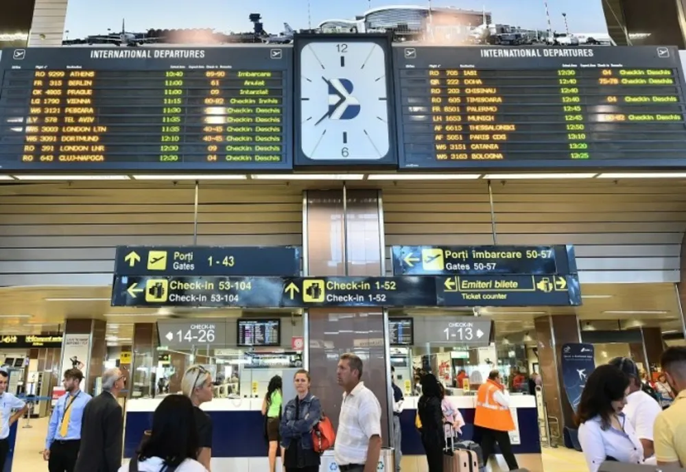 Prahovean dat în urmărire, reținut pe Aeroportul Otopeni când încerca să fugă din țară