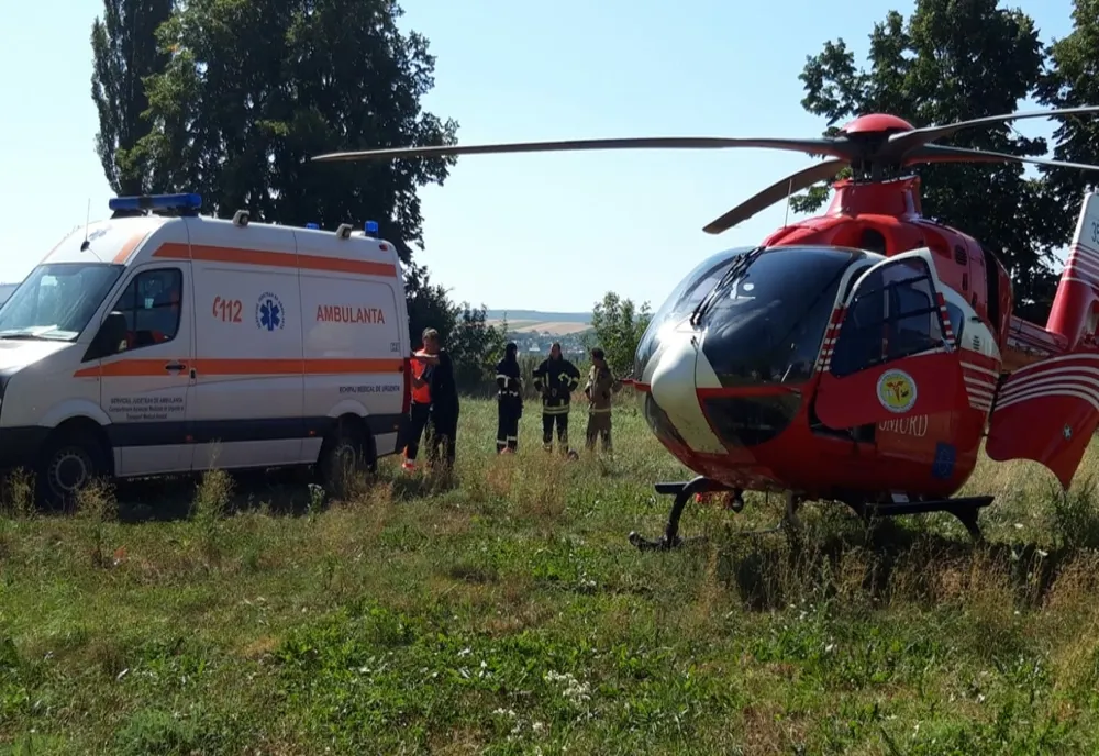 Prahova. Accident cumplit în Filipeştii de Târg. O persoană decedată și alta încarcerată. A fost solicitat elicopterul SMURD