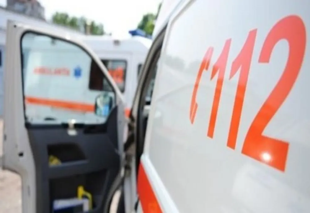 Accident în Ploiești. O femeie a fost transportată la spital