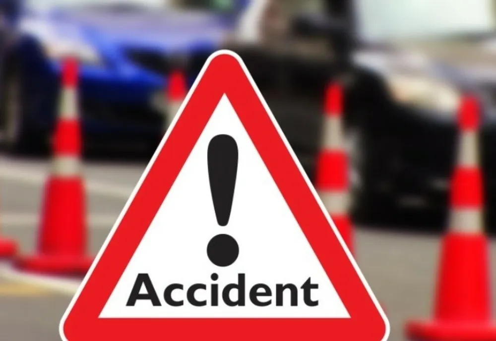 Accident pe DN1B, în Valea Călugărească. Bărbat lovit de o maşină pe trecerea de pietoni 