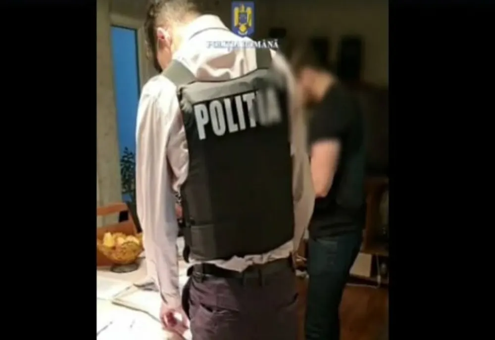Prahova. Bărbaţi cercetaţi pentru infracţiuni din sfera criminalităţii economice