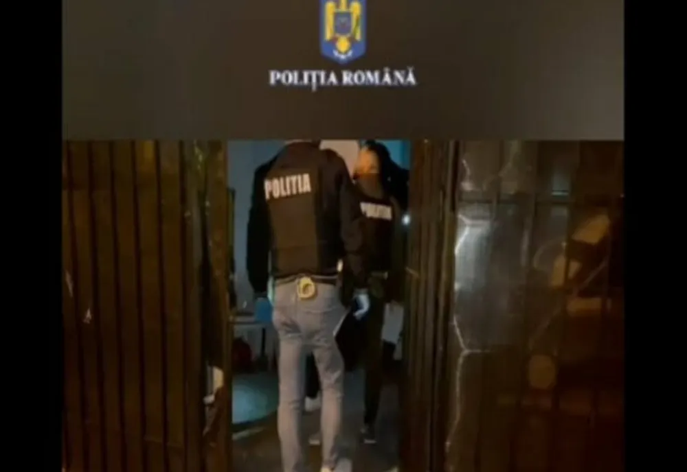 Nouă minori cu vârste între 13 și 17 ani, din Ploieşti, săltați de poliţişti pentru furturi din locuinţe şi societăţi comerciale