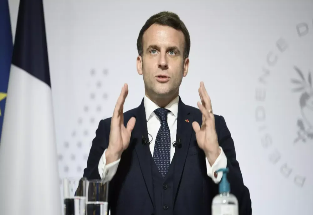GUVERNUL FRANCEZ, DEMIS PRIN MOȚIUNE DE CENZURĂ. UNA DINTRE CELE MAI MARI PUTERI ALE EUROPEI, ÎN FAȚA UNUI HAOS