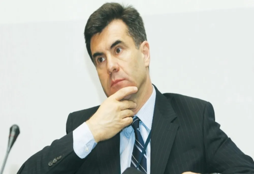OFICIALUL BNR LUCIAN CROITORU FACE PROFILUL VIITORULUI PREȘEDINTE: AR TREBUI SĂ FIE UN ADVERSAR PUTERNIC AL TENDINȚELOR EXTREMISTE