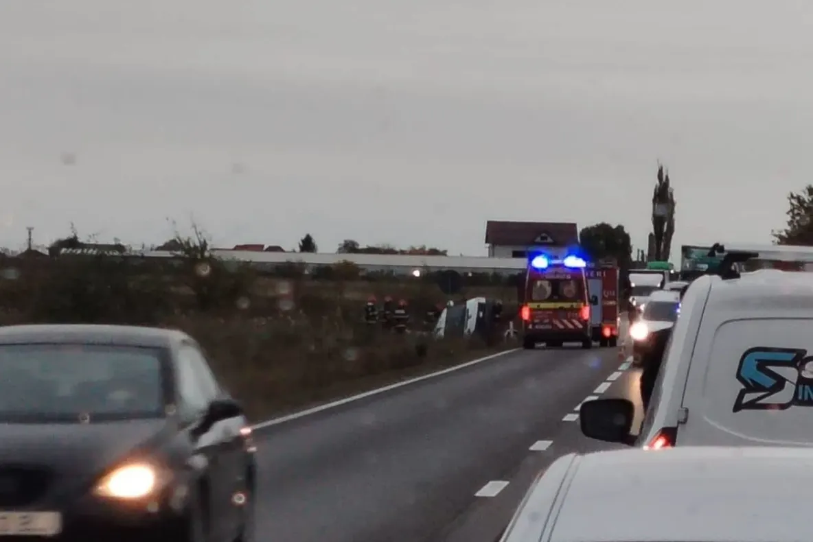 Accident cu substanțe chimice pe DN 72. Trafic blocat între Târgoviște și Ploiești