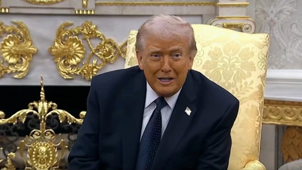 Trump promite publicarea dosarelor OZN și spune că piloții americani au văzut „lucruri de necrezut”