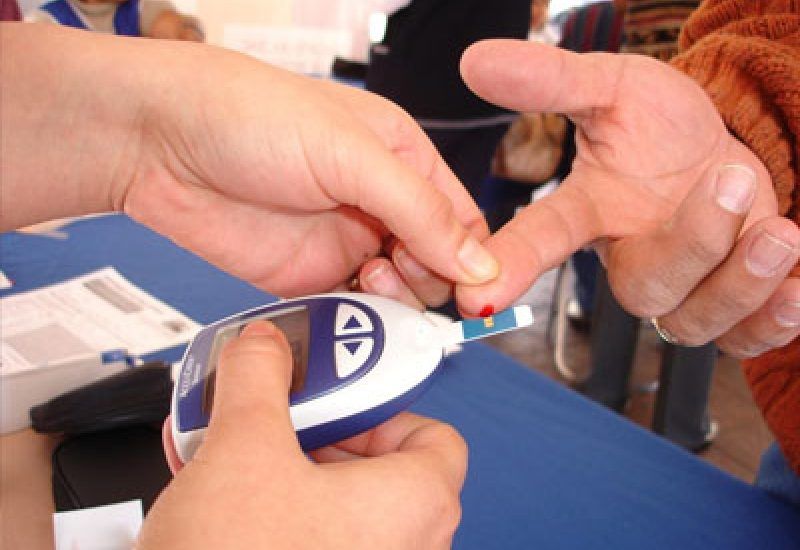 Ploiești: Campanie de măsurare a glicemiei şi a tensiunii arteriale