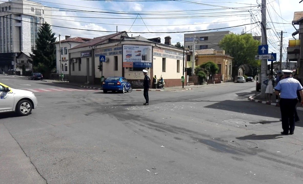 Panică pe strada Plăieșilor din Ploiești! Patru locuințe au fost evacuate după ce o conductă de gaze a fost avariată