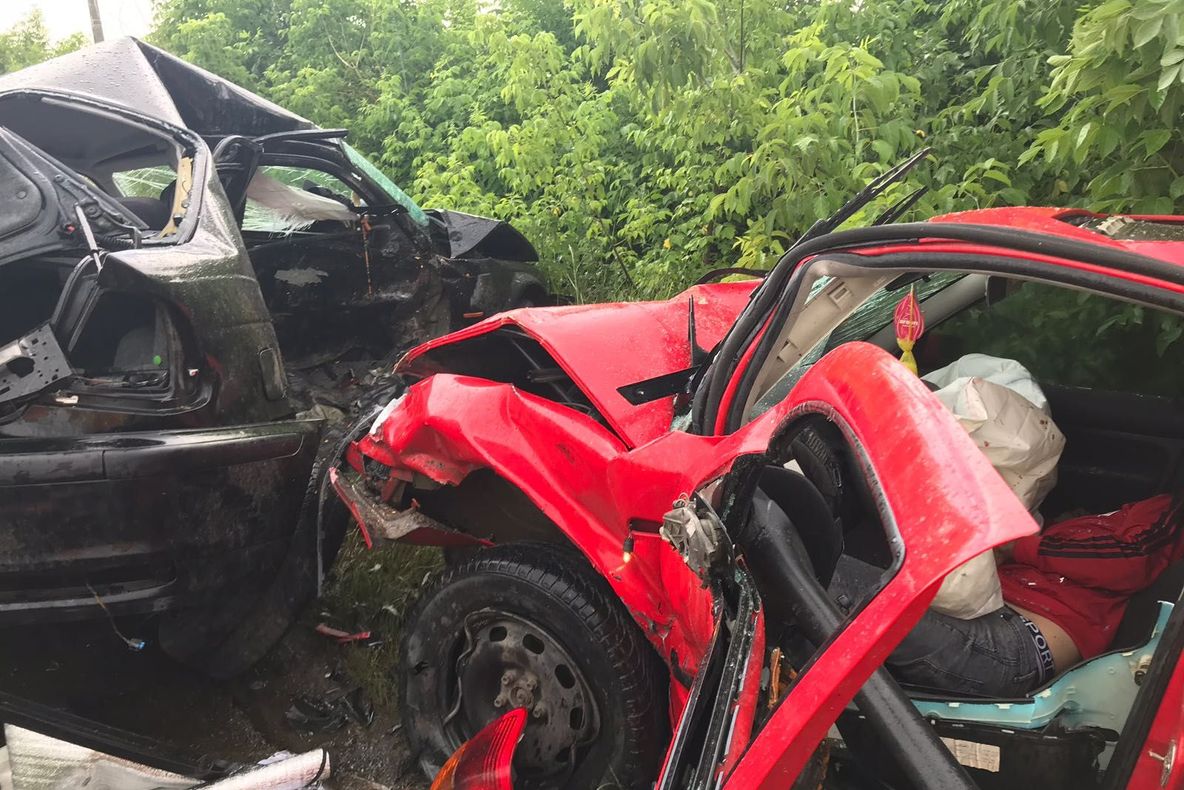 Accident grav pe DJ100L, între Măgurele și Bălțești,  în Prahova. Trei persoane decedate!