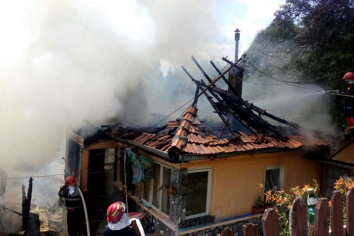 Trei incendii în județul Prahova