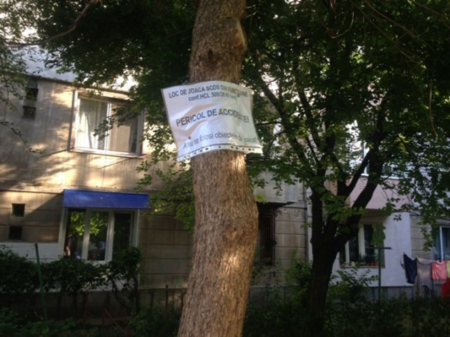 Locurile de joacă din Ploiești, pericol oficial pentru copii!