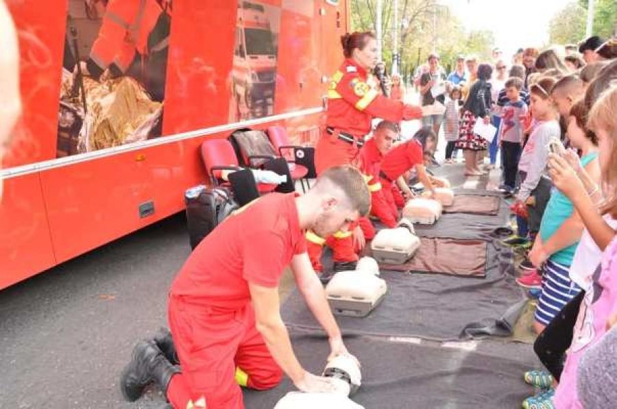 Peste 500 de persoane instruite, la Ploiești și Sinaia, cu privire la acordarea primului ajutor