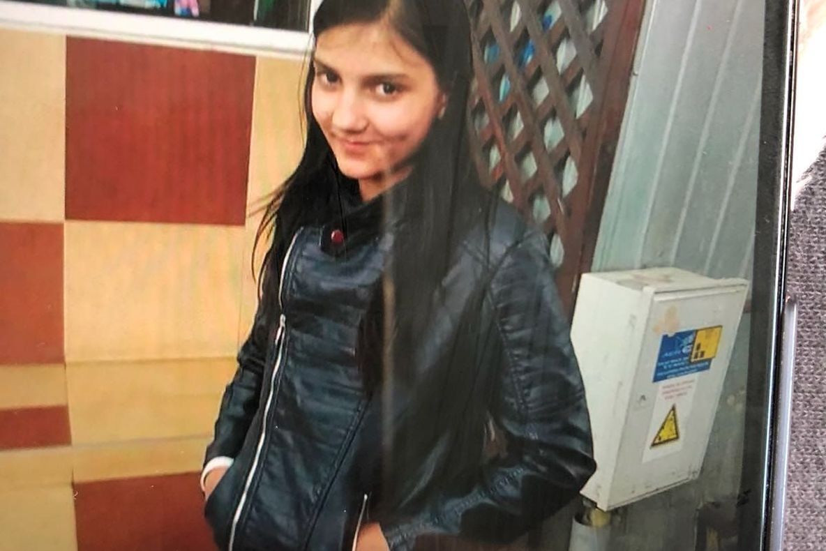 Minoră, în vârstă de 12 ani, dată dispărută în Prahova. Ar fi plecat cu un bărbat în vârstă de 39 de ani
