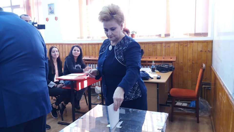Referendum pentru familie 2018- Vicepremierul Grațiela Gavrilescu: Am ieșit la vot din respect pentru milioanele de români care au semnat ca acest referendum să aibe loc