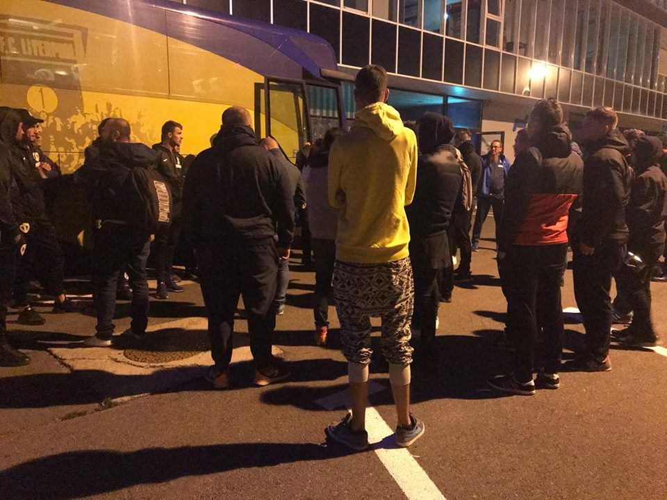 Conducerea Petrolului Ploiești, băgată în ședință de ultrașii de la Peluza I: Se va discuta despre jocul slab prestat în ultimele doua etape