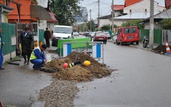 500 lei, amenda pentru rețelarii care distrug strazile din Ploiești și uită să le aducă la starea inițială! Primăria promite amenzi mai mari pe viitor!