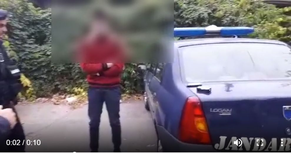 Un elev de la un liceu din Ploieşti a venit la şcoală înarmat ca în filme