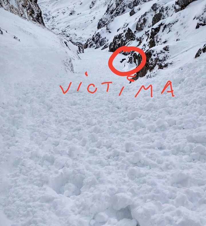 FOTO| Tragedie în Munții Bucegi! Doi bărbați au murit după ce au fost surprinși de o avalanșă!