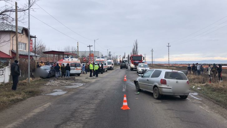 Copil în vârstă de doi ani rănit grav într-un accident pe DN1, la Ciorani