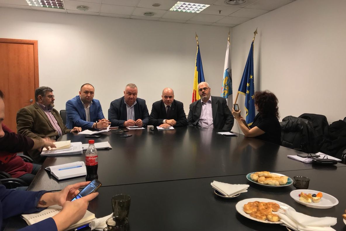 Apa Nova Ploiești, acuzată de reprezentanții Primăriei că nu a informat corect  în scandalul avariei care a afectat 15% din suprafața orașului VIDEO