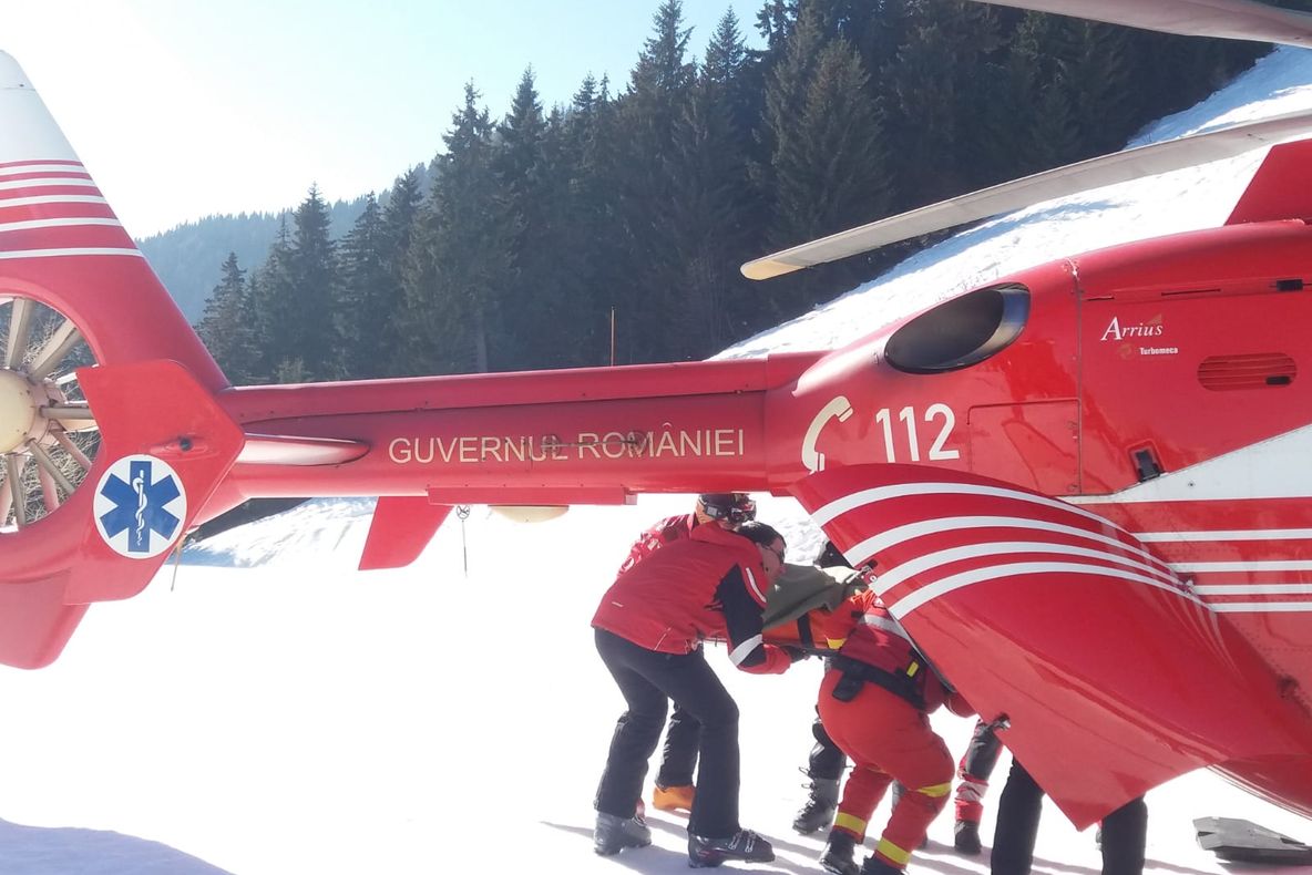 Copil în vârstă de 5 ani, rănit grav pe pârtia Kalinderu din Bușteni