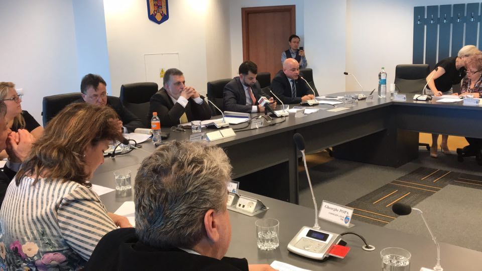 Scandal în Consiliul Local Ploieşti pe tema contractului de termie care expiră pe 1 mai